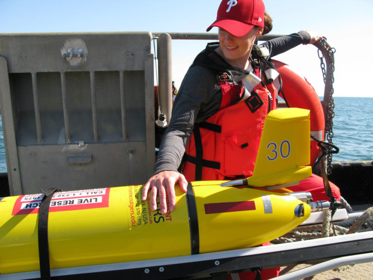Grace Saba prepares to deploy an autonomous underwater glider equipped with sensors to monitor for ocean acidification on the New Jersey coastal shelf. Photo credit: Eric Niiler, WIRED.